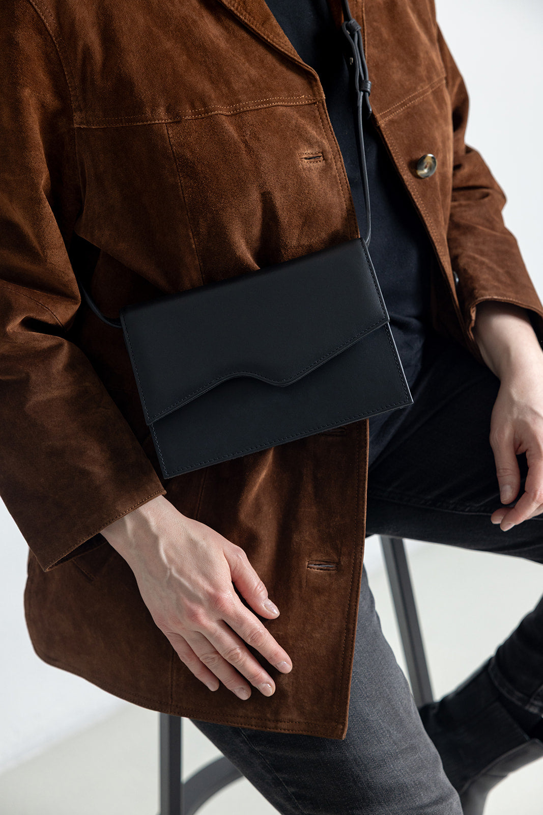 Louise černá | předprodej